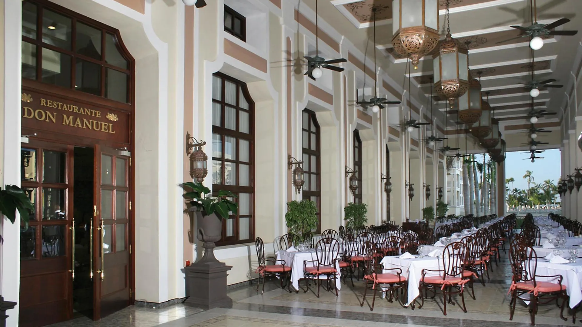 בווארו Riu Palace Punta Cana 5*,