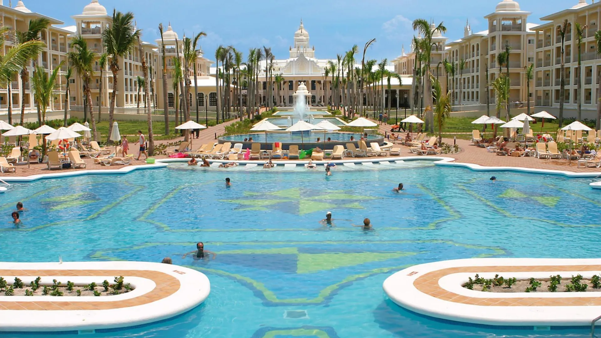בווארו Riu Palace Punta Cana 5*,